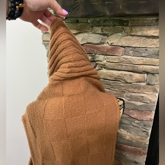 Mystree sleeveless vest - Picture 5 of 10